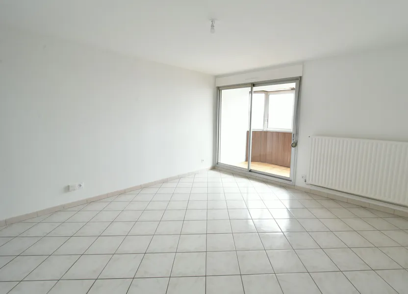 Appartement Rue de la Camille à Oullins-Pierre-Bénite