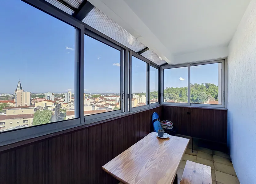 Appartement Rue de la Camille à Oullins-Pierre-Bénite