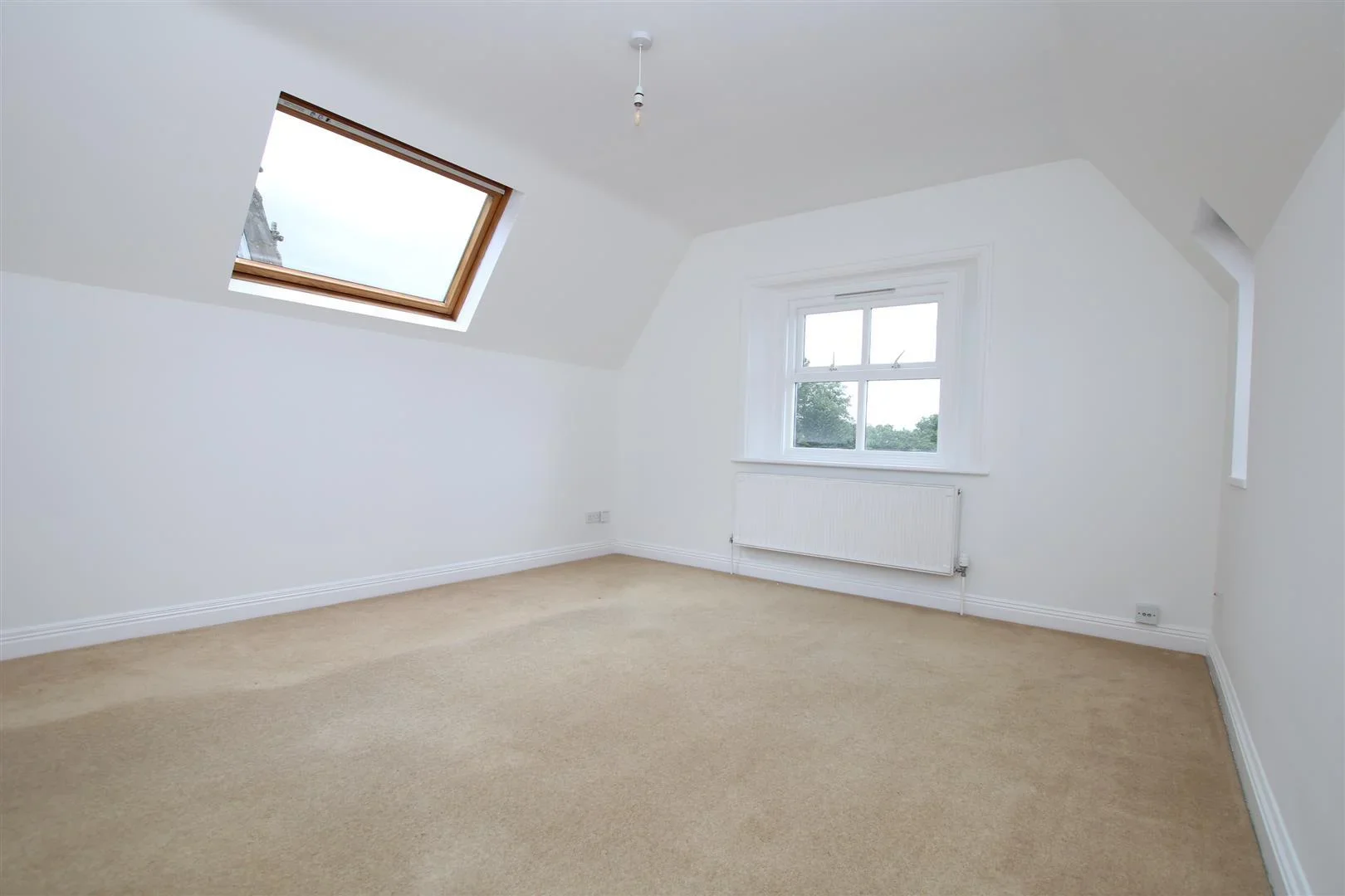 Flat Tanbridge Park in Horsham