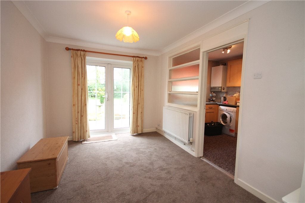 Flat Tattenham Crescent in Reigate and Banstead