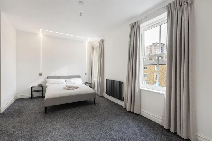 Flat Gresham Road in Greater London