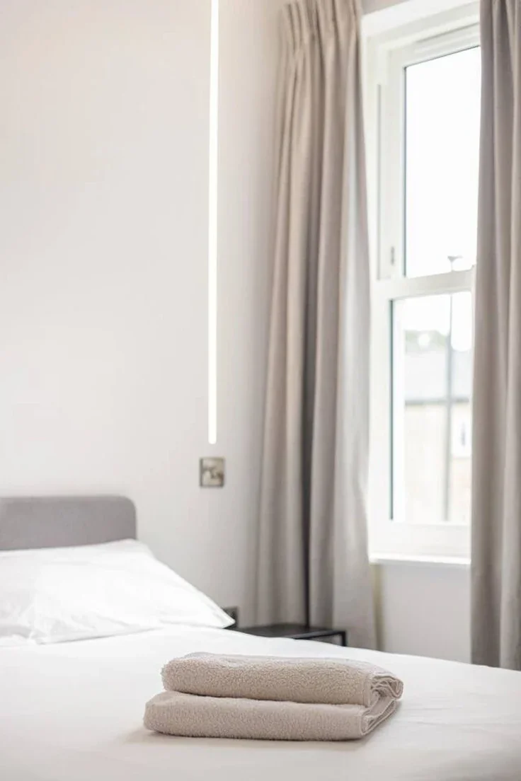 Flat Gresham Road in Greater London