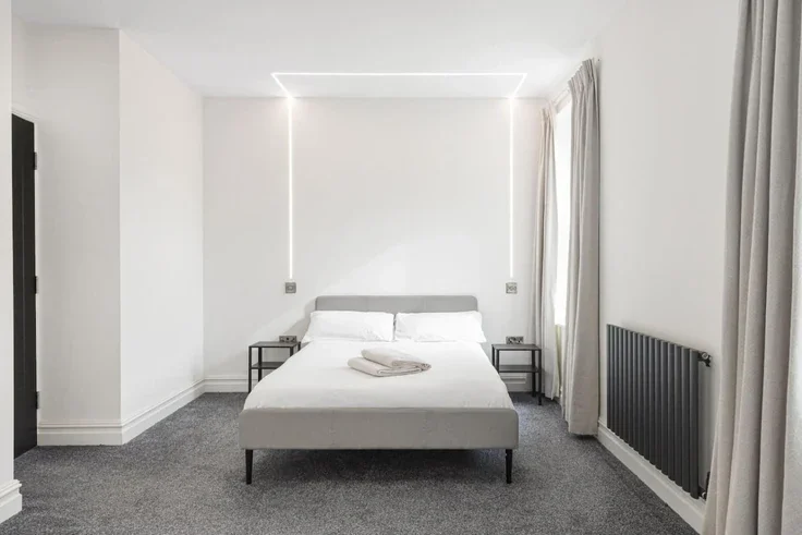 Flat Gresham Road in Greater London
