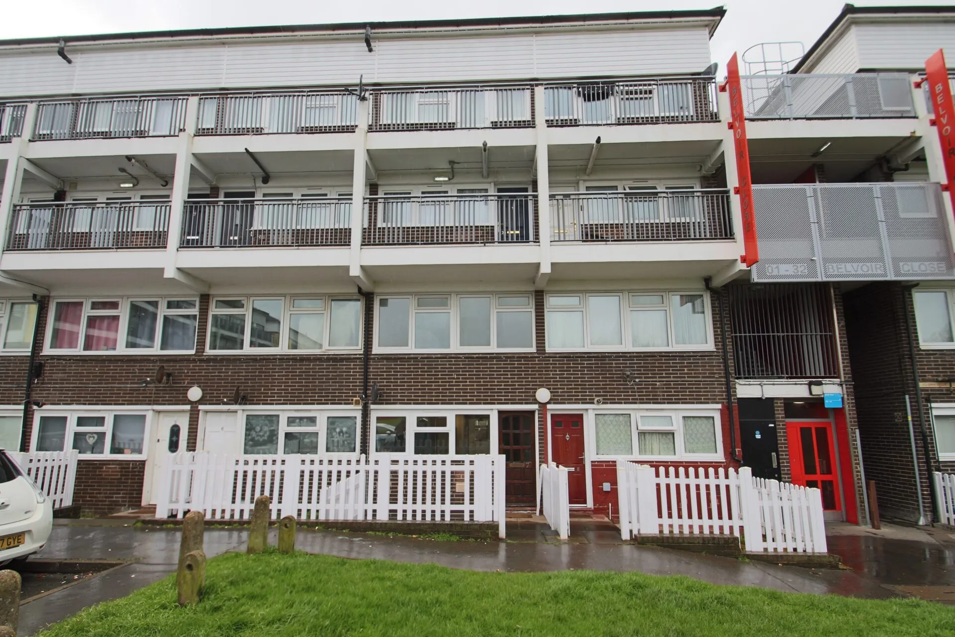House Belvoir Close in Greater London