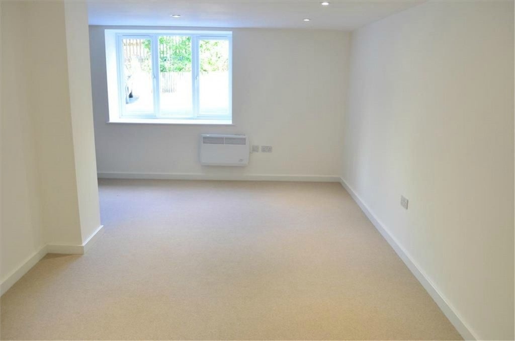 Flat Maltings Close in North Hertfordshire