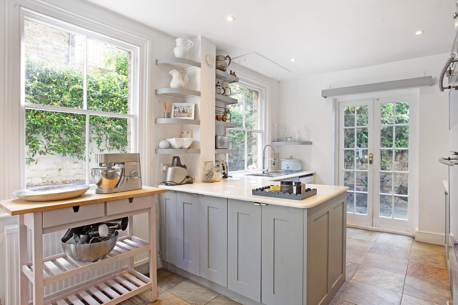 House St. Dionis Road in Greater London