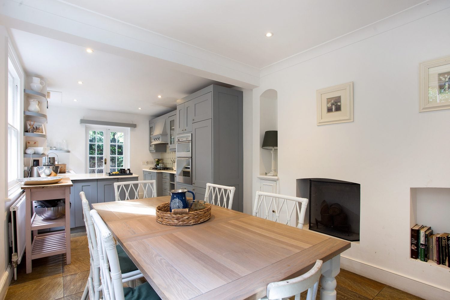 House St. Dionis Road in Greater London
