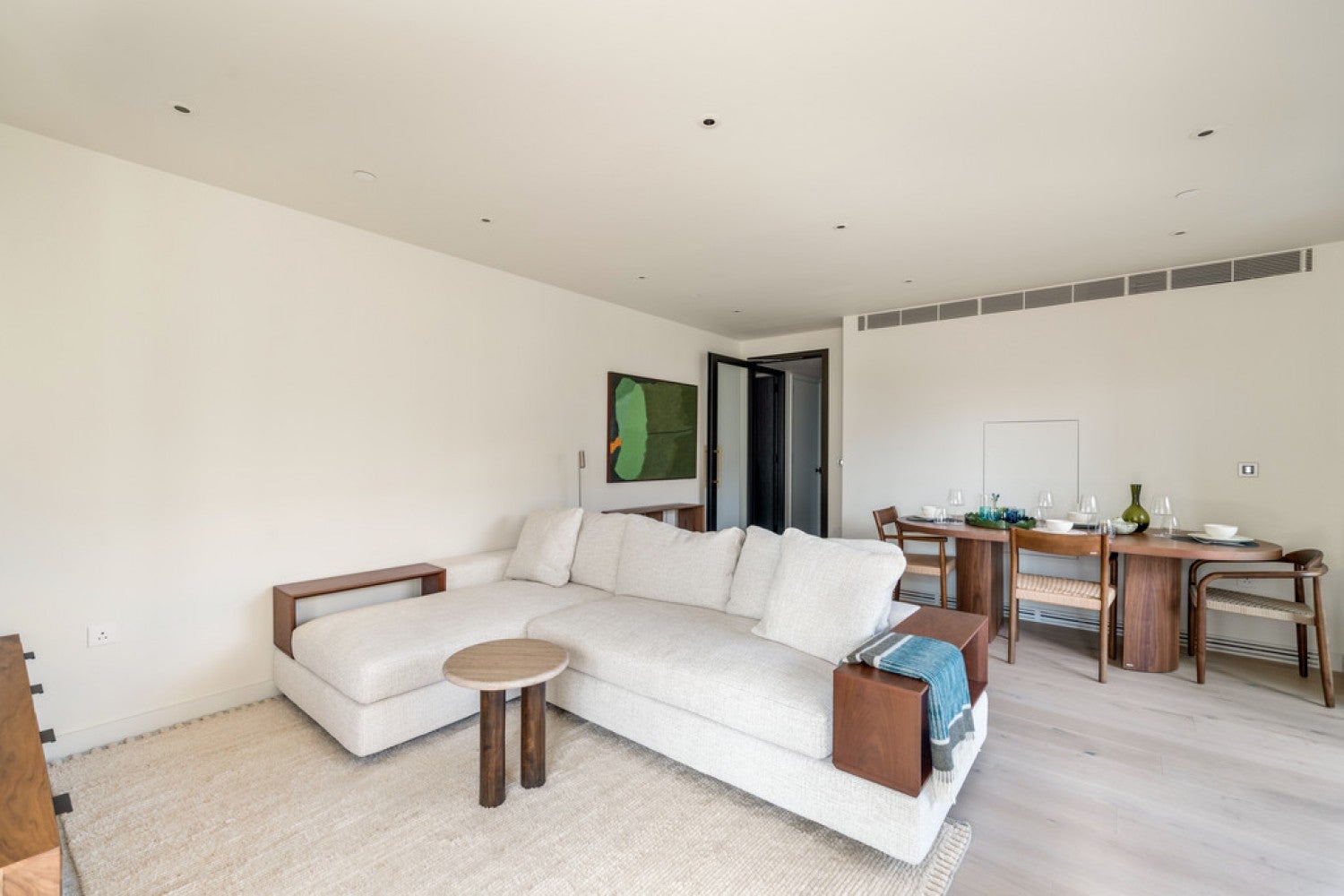 Flat Lots Road in Greater London