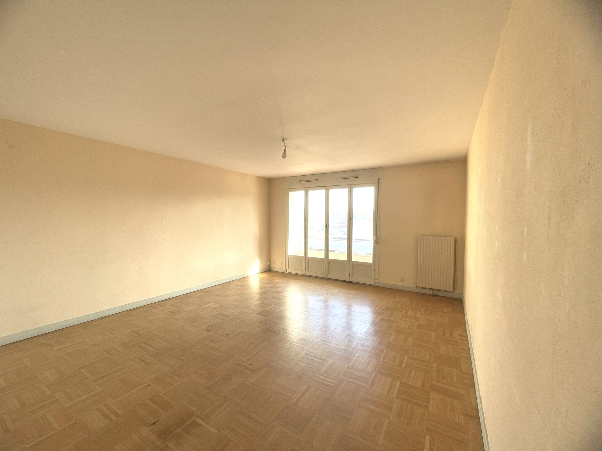 Appartement Rue du 4 Août 1789 à Villeurbanne