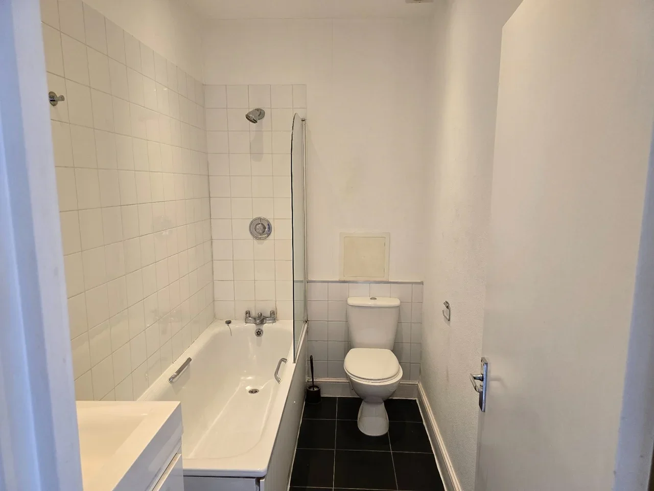 Flat Eltham Road in Greater London