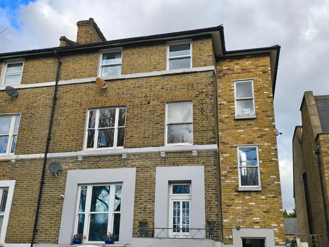 Flat Eltham Road in Greater London