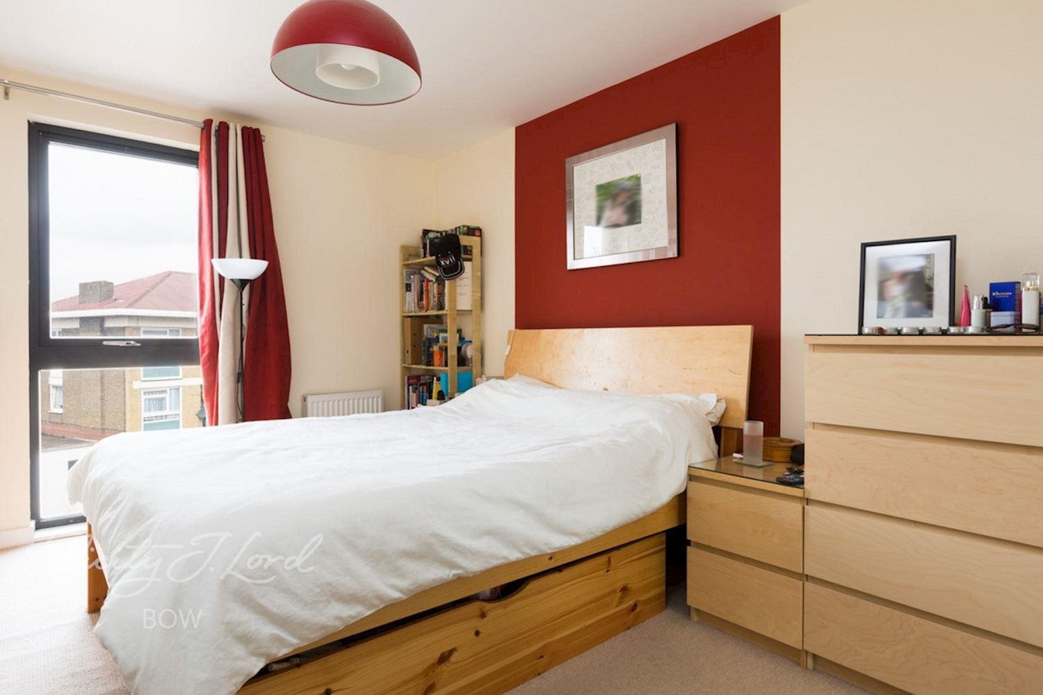 Flat Devons Road in Greater London
