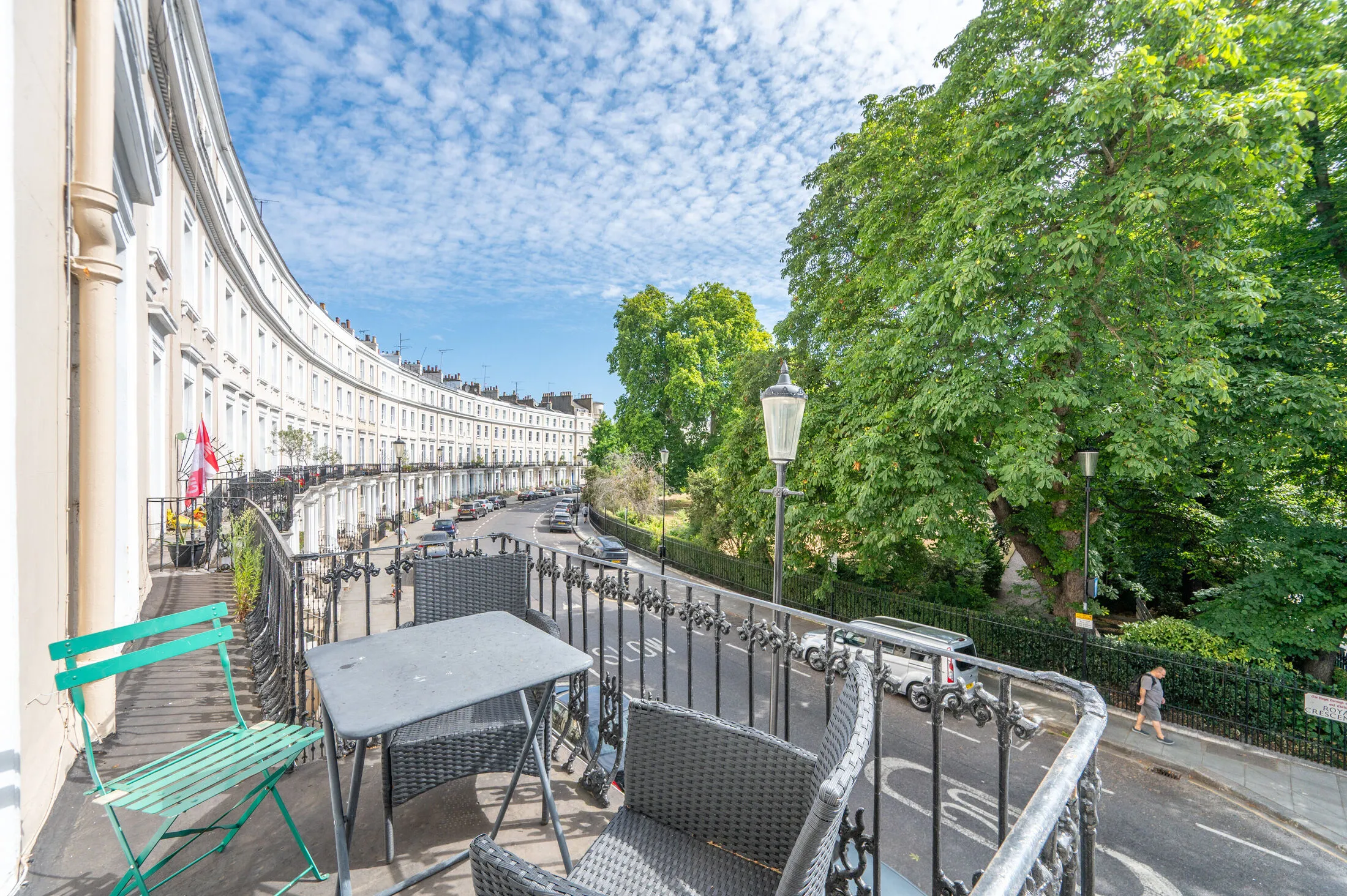 Flat Royal Crescent in Greater London