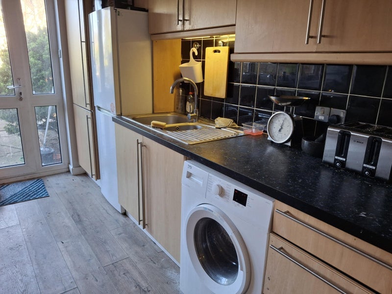 Room Boyd Close in East Hertfordshire