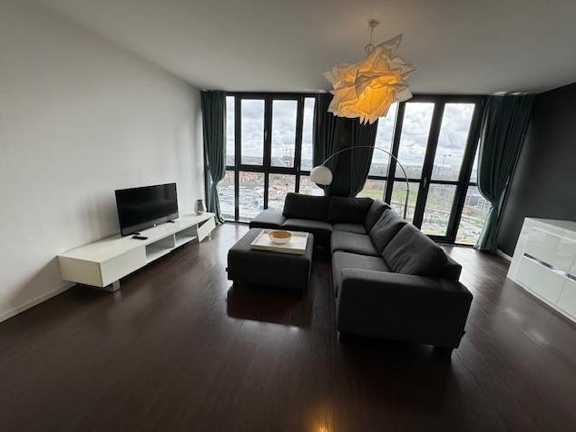 Woning te huur: Raadhuisplein, Hoofddorp