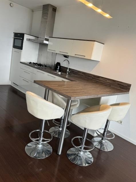Woning te huur: Raadhuisplein, Hoofddorp