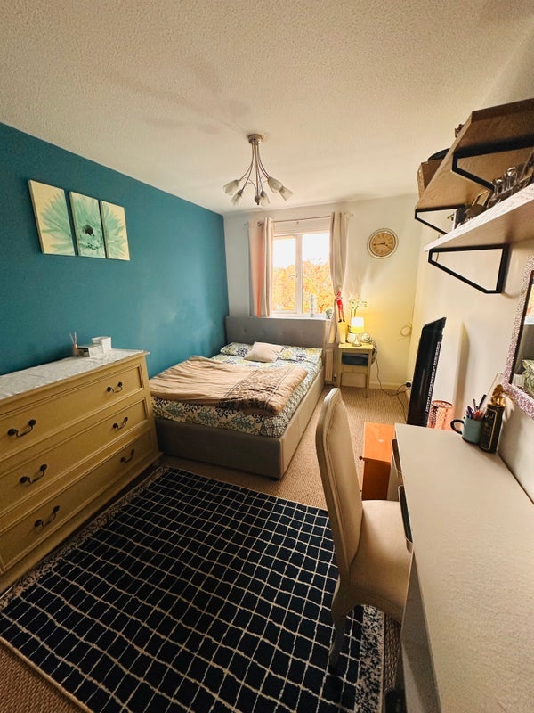 Room Columbia Avenue in Livingston