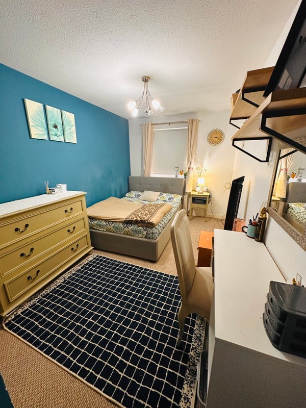 Room Columbia Avenue in Livingston