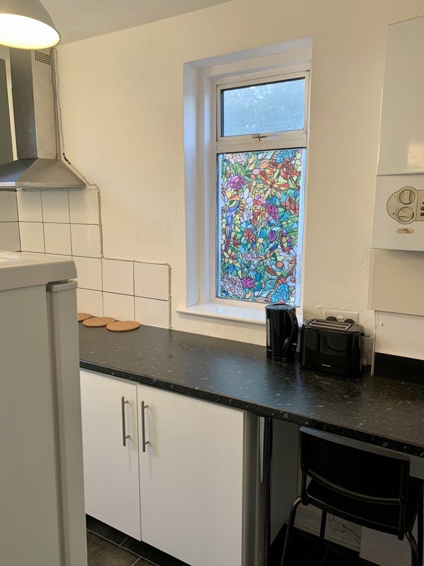 Room Shelbourne Road in Greater London