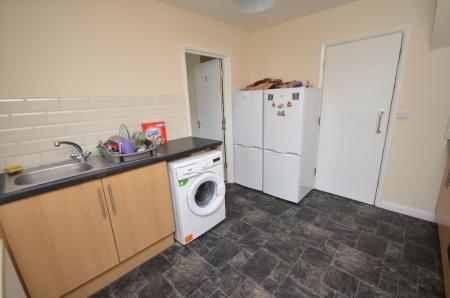 Flat Chelveston Drive in Corby