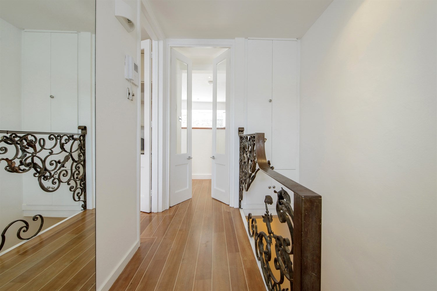 Flat Marloes Road in Greater London
