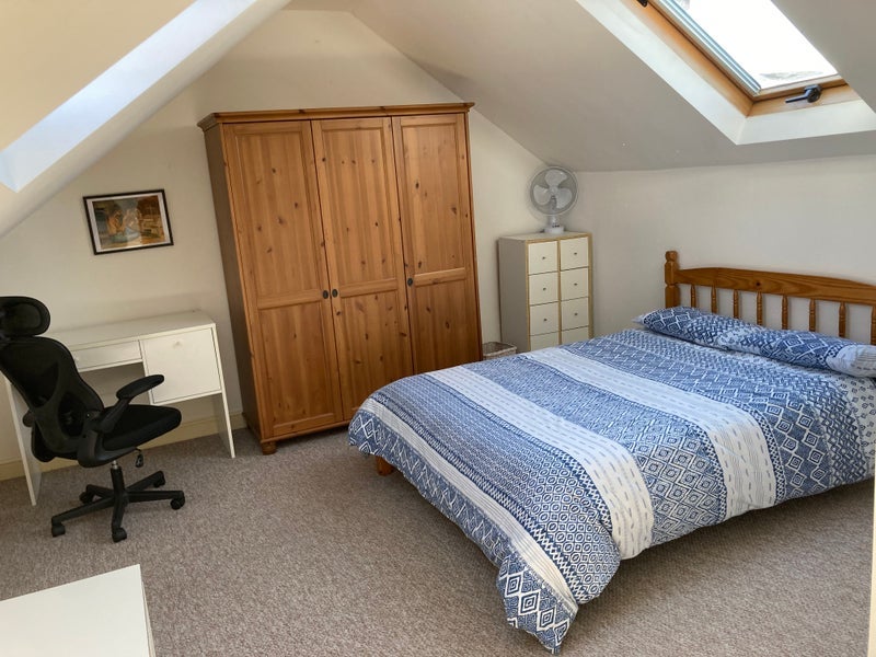 Room Marlborough Road in Greater London