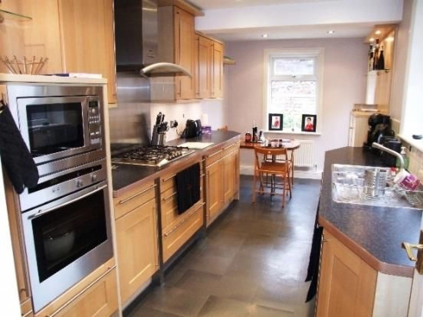 Flat Lorraine Avenue in Preston