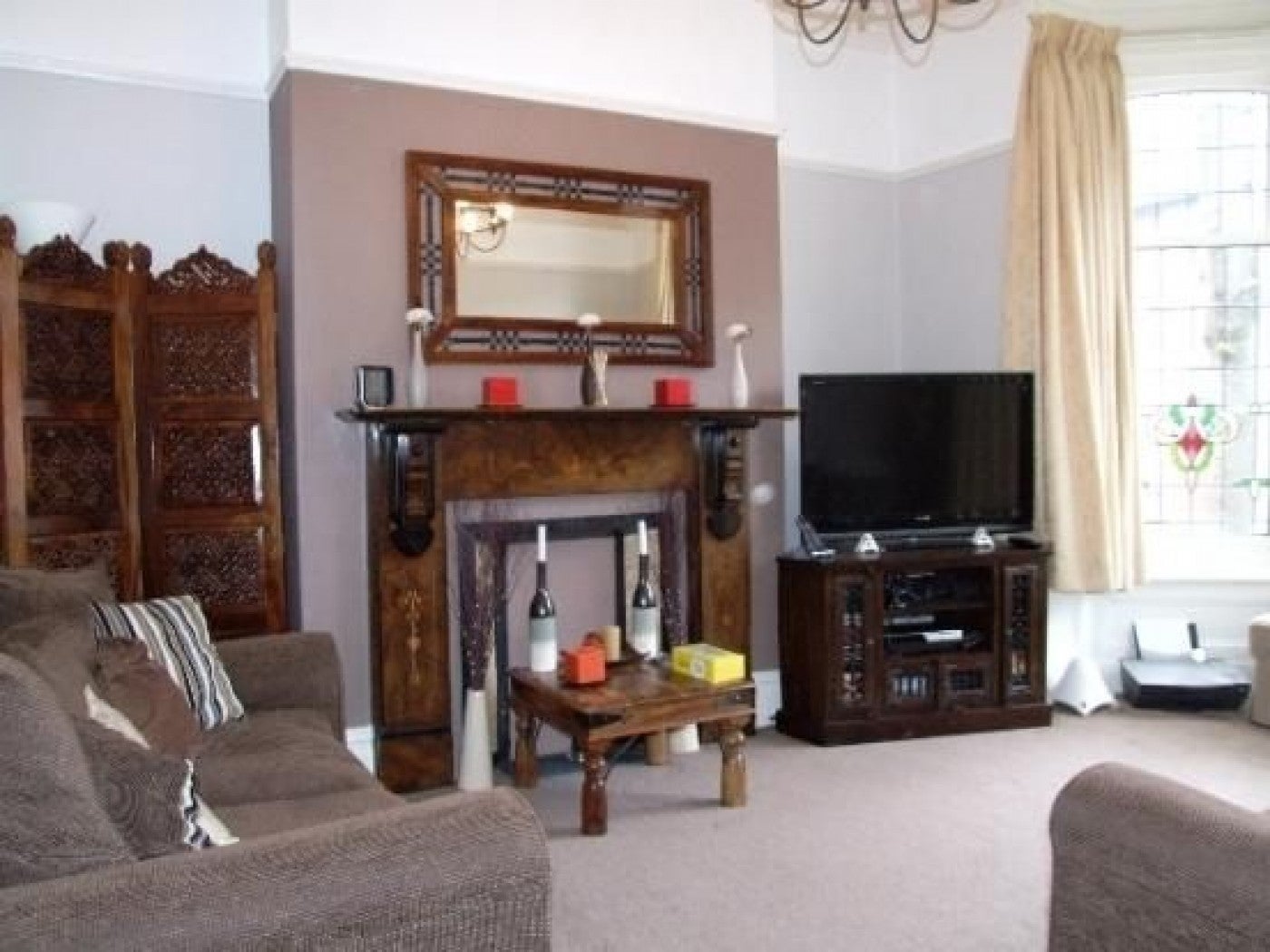 Flat Lorraine Avenue in Preston