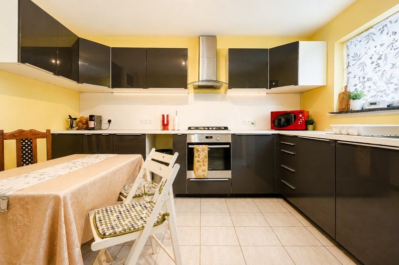 Room Myrtle Road in Greater London