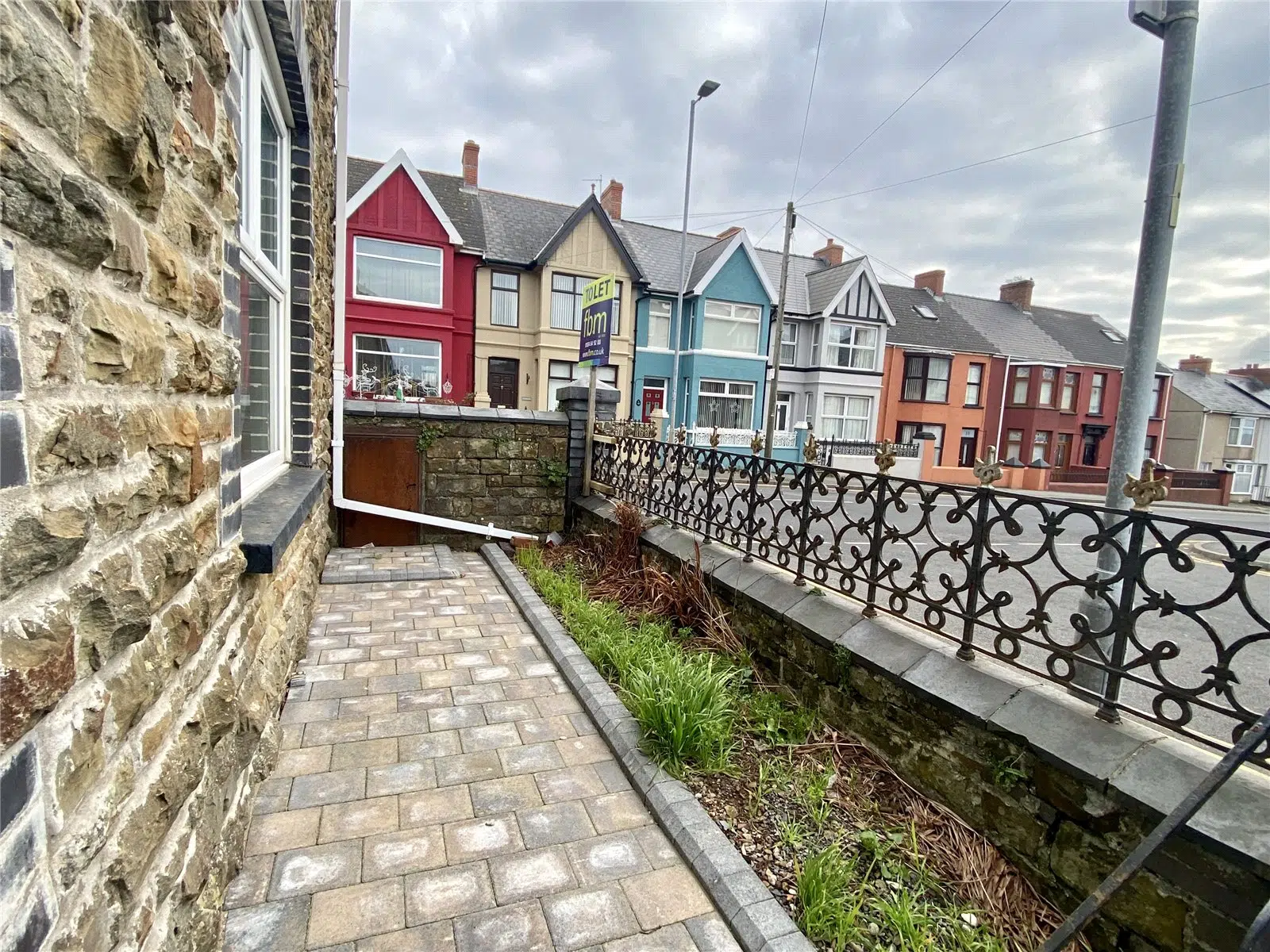 House Warwick Road in Milford Haven