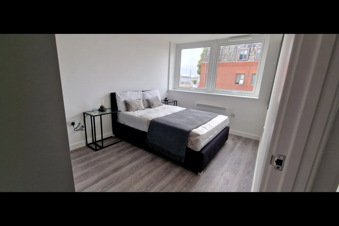 Flat Farnham Road in Slough
