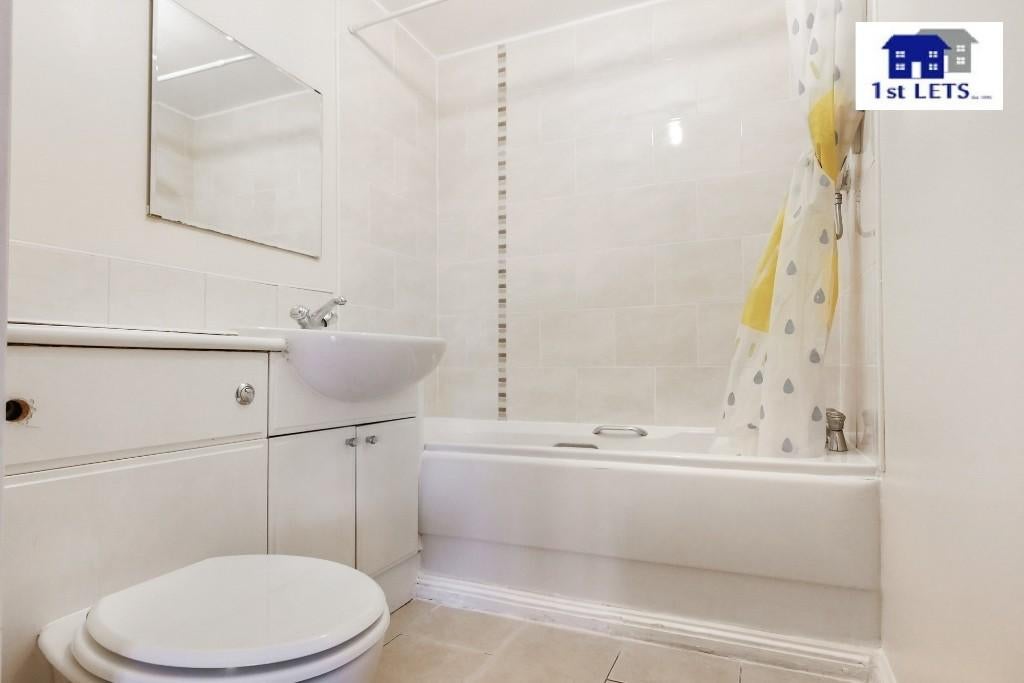Flat Cathcart Road in Glasgow