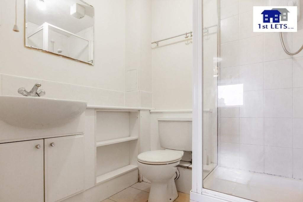 Flat Cathcart Road in Glasgow