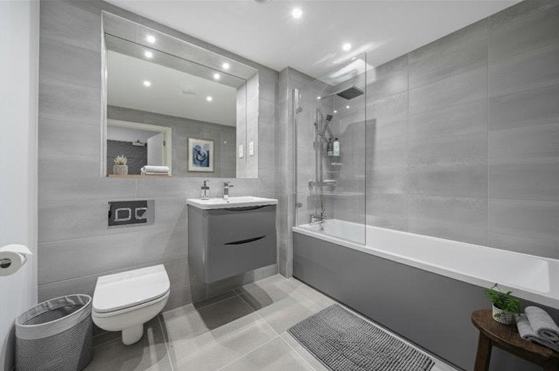 Flat Goddard Road in Greater London