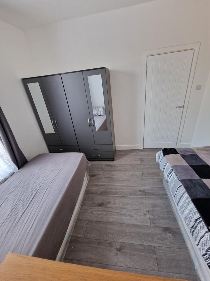 Room South Esk Road in Greater London