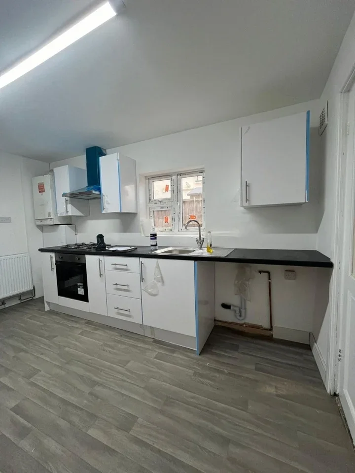 Room South Esk Road in Greater London