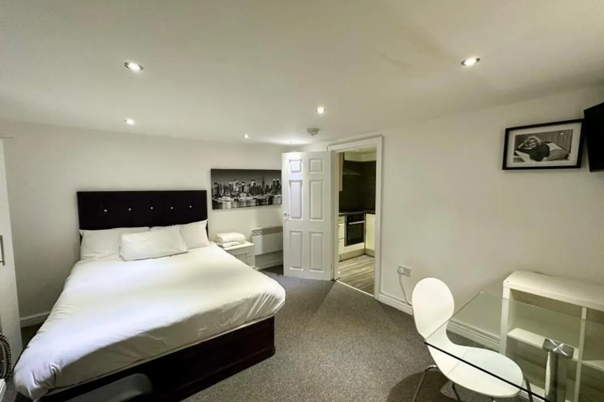 Flat Woburn Place in Greater London