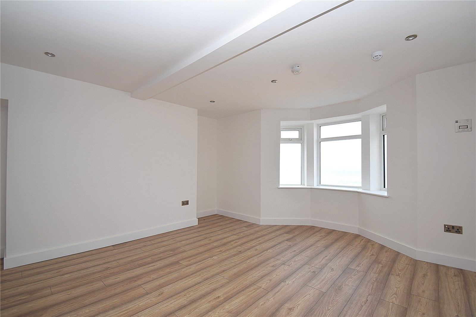 Flat North Marine Road in Scarborough