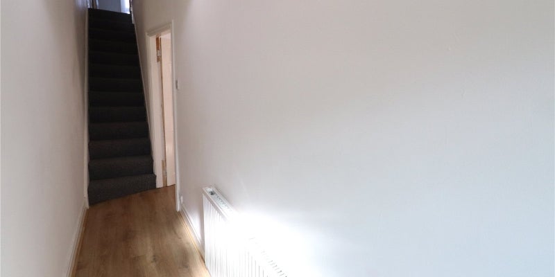 House Oakleigh Grove in Bebington