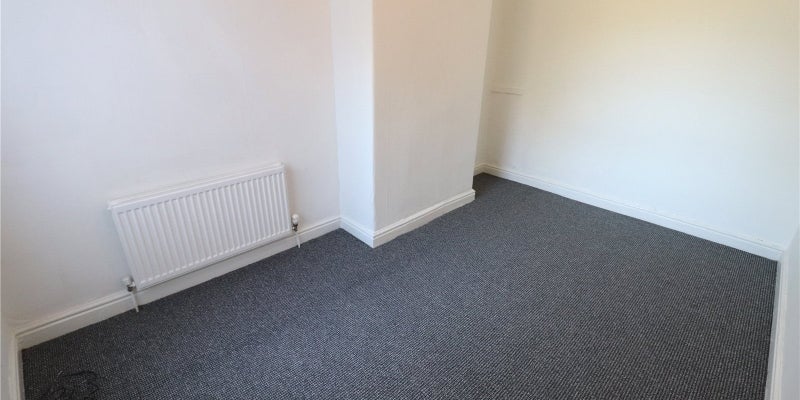 House Oakleigh Grove in Bebington