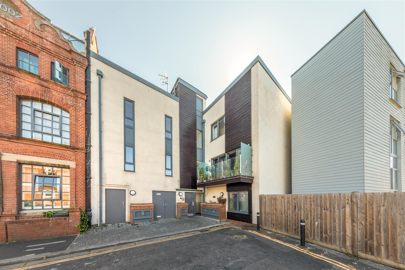 Flat Stoneham Road in Portslade by Sea