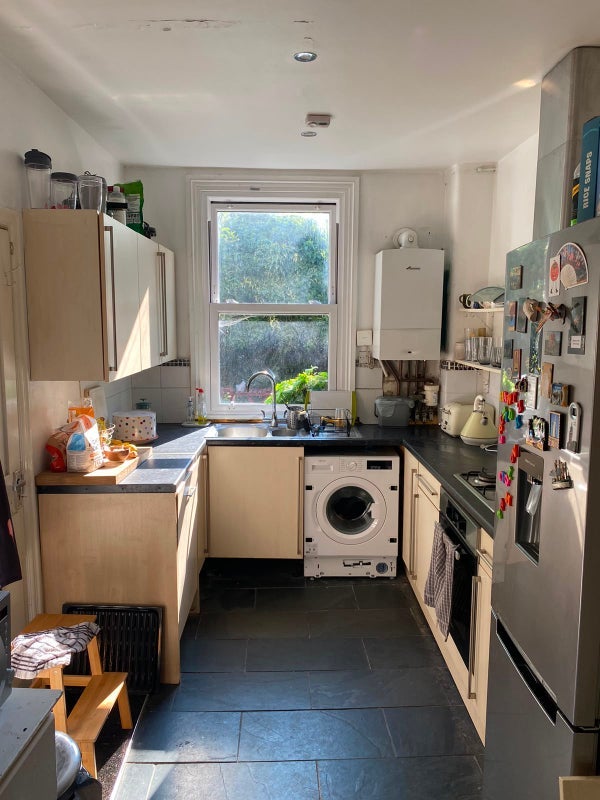 Room Kinsale Road in Greater London