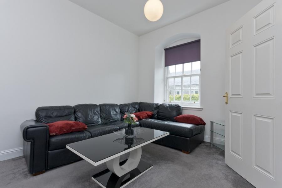 Flat Mary Elmslie Court in Aberdeen City