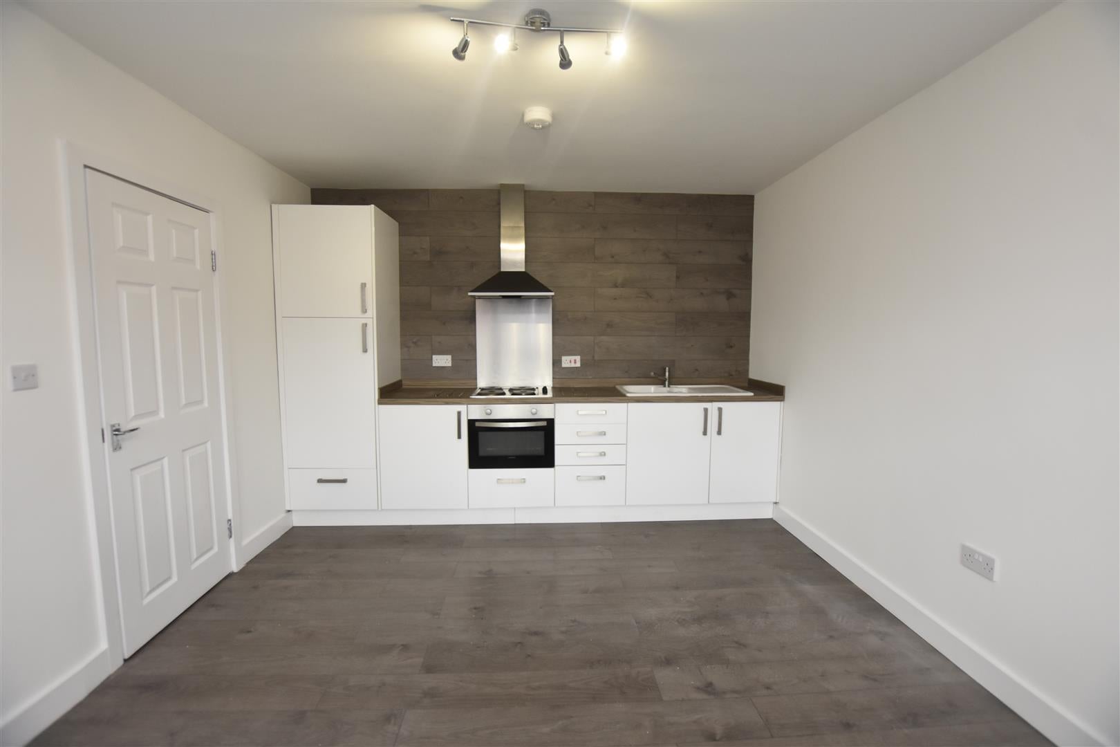 Flat Bromyard Terrace in Worcester