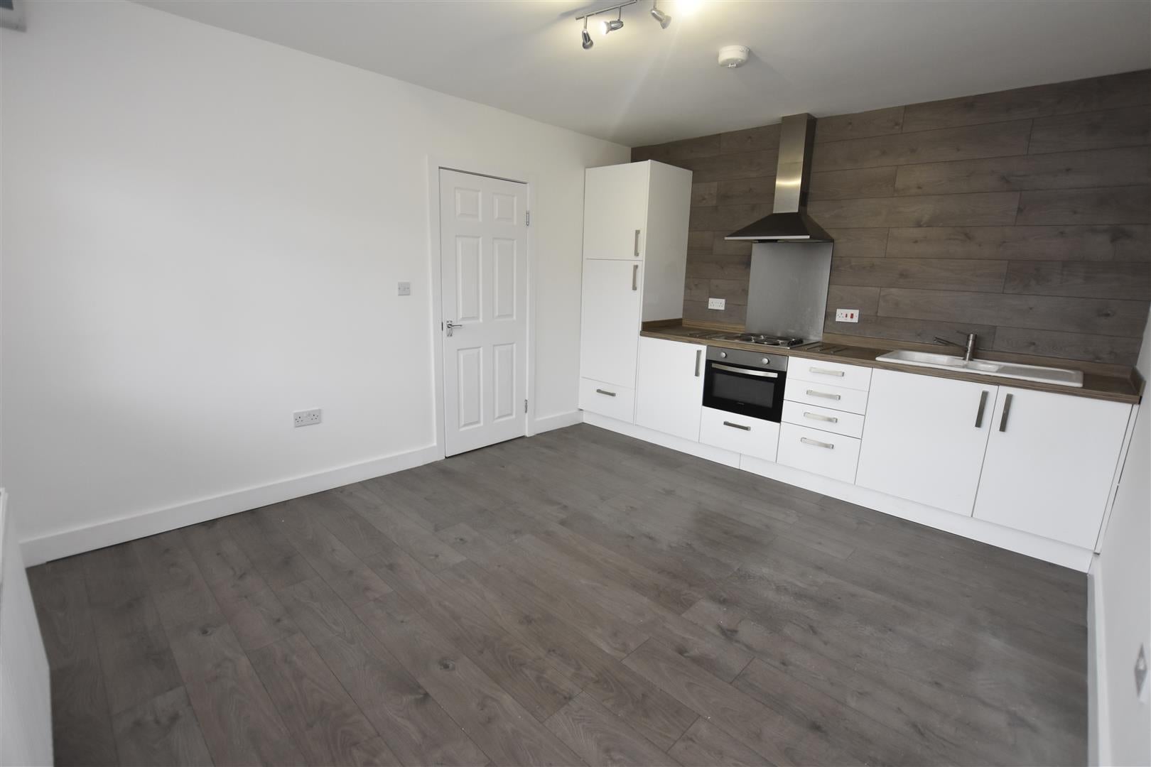 Flat Bromyard Terrace in Worcester