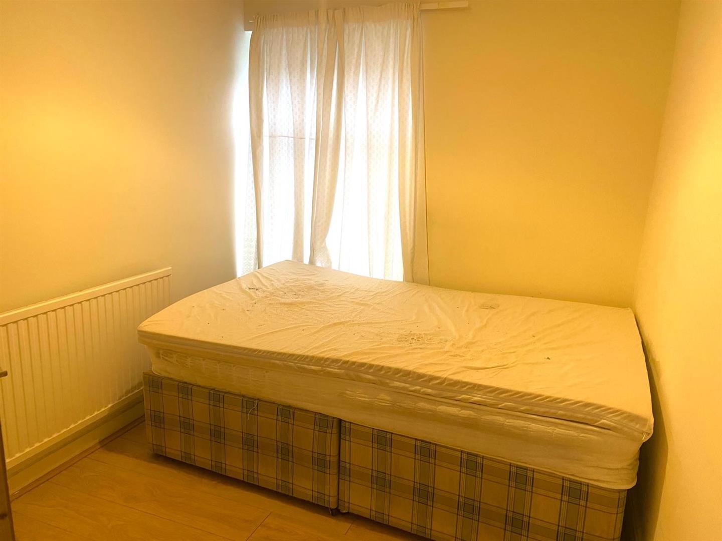 Flat Queen Street in Pontypridd