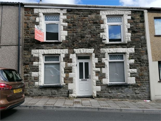 House Elizabeth Street in Pentre