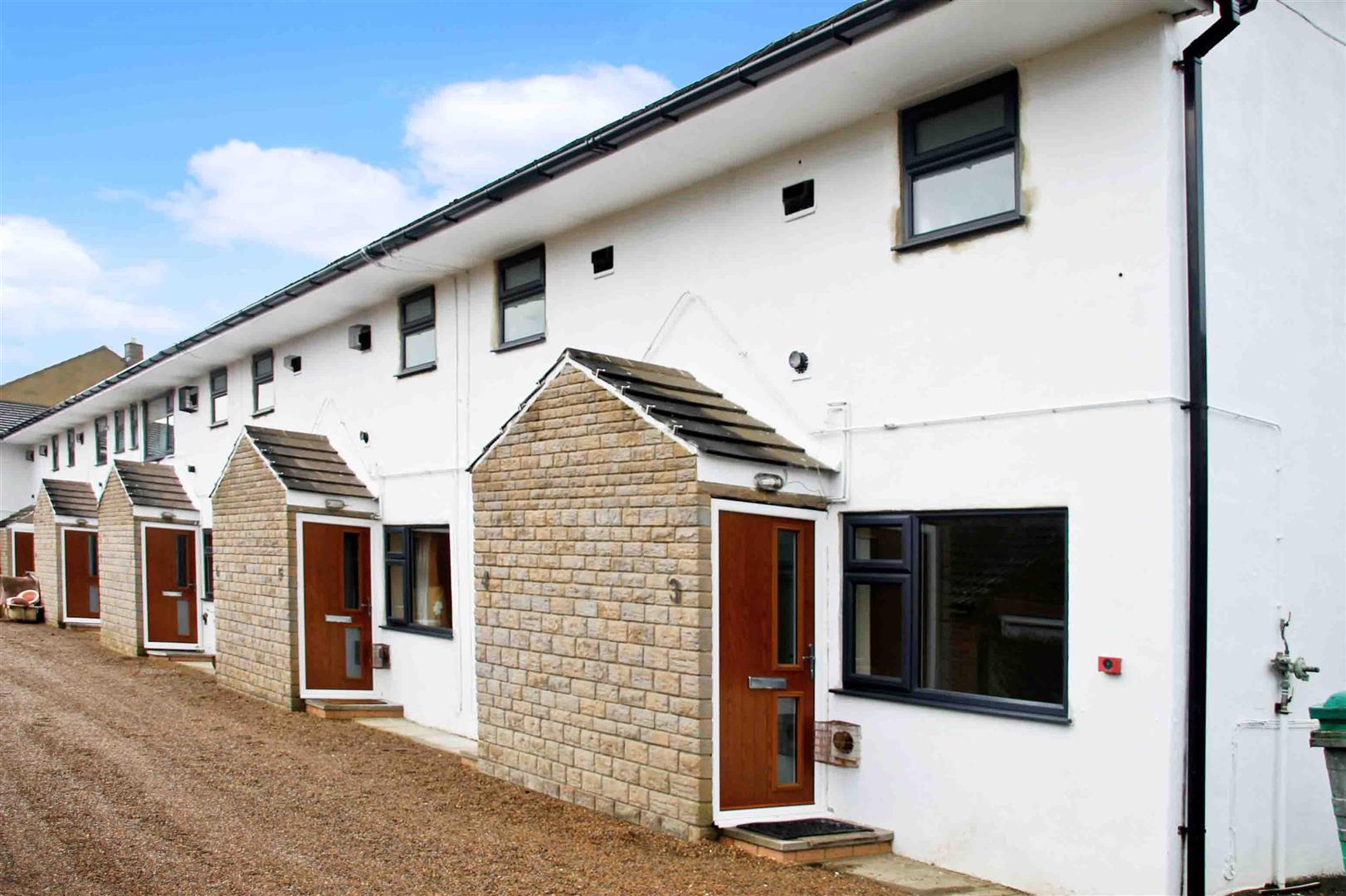 Flat B6165 in Burnt Yates