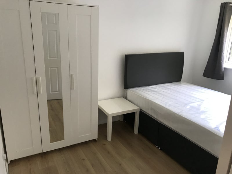 Room Stortford Hall Park in East Hertfordshire