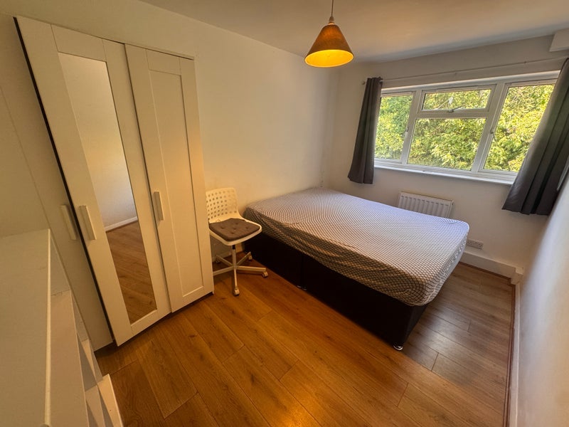 Room Stortford Hall Park in East Hertfordshire